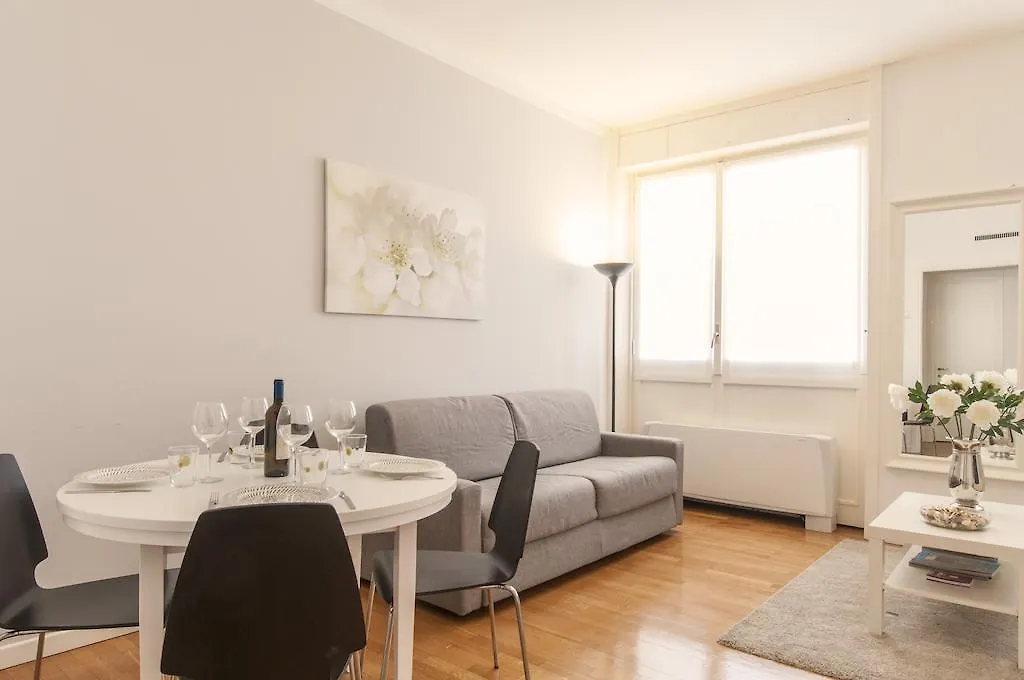 Apartment Milan Royal Suites - Centro Cadorna