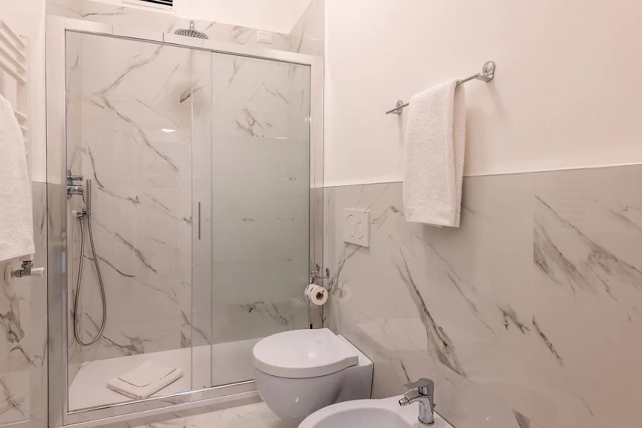 Milan Royal Suites - Centro Cadorna Apartamento