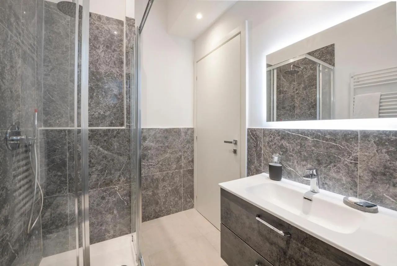 Milan Royal Suites - Centro Cadorna 0*,  Italia