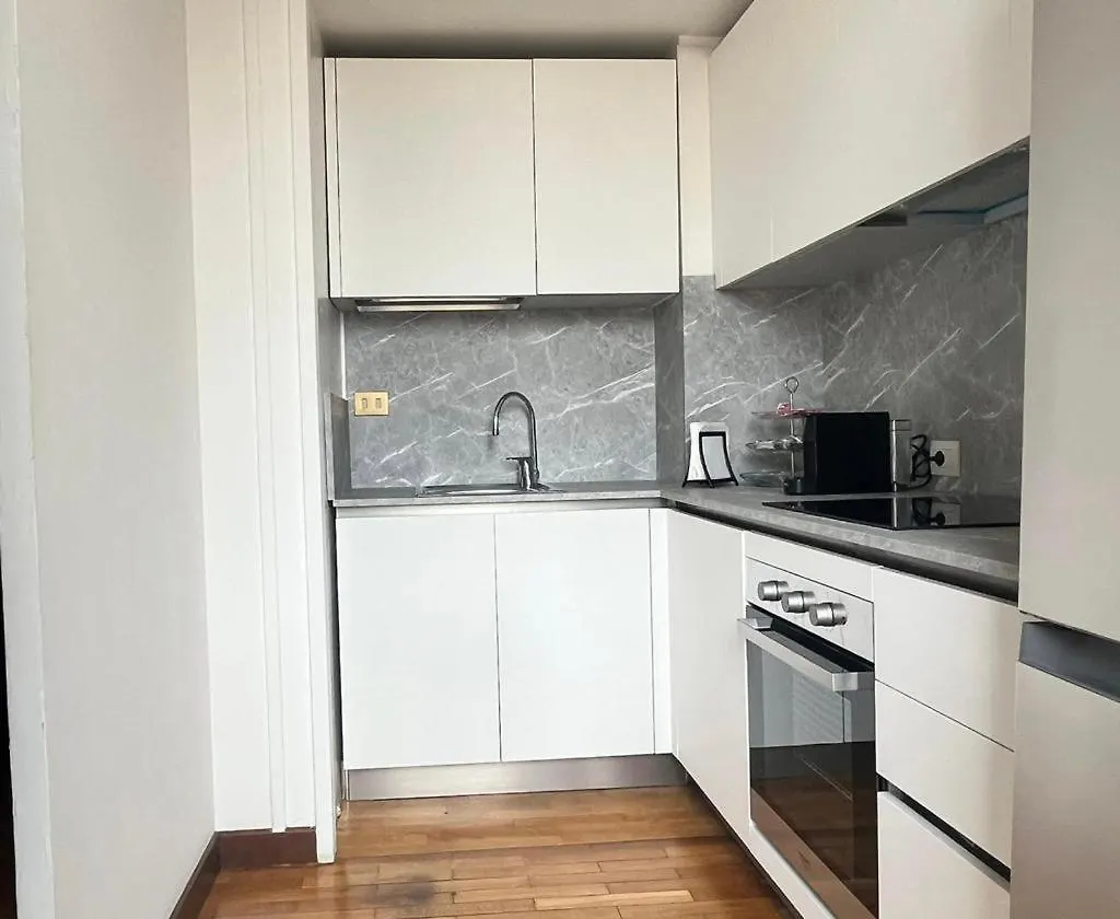 Milan Royal Suites - Centro Cadorna Appartement