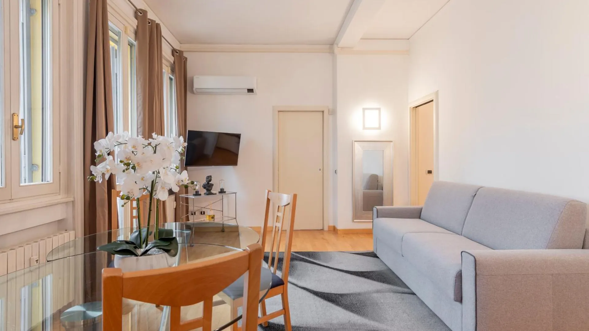 Milan Royal Suites - Centro Cadorna